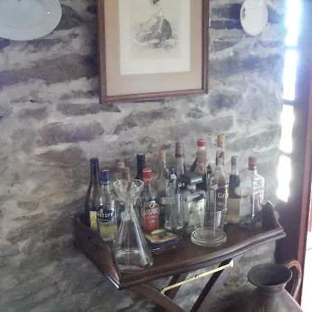 Vakantiehuis Sea-view House In With Garden And Terrace *