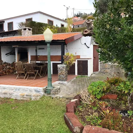 Sea-view House In With Garden And Terrace