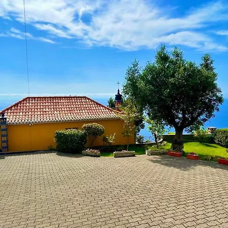 Sea-view House In With Garden And Terrace Сasa de vacaciones *