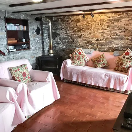 Sea-view House In With Garden And Terrace