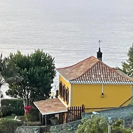 Sea-view House In With Garden And Terrace *