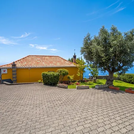 Sea-view House In With Garden And Terrace Holiday home