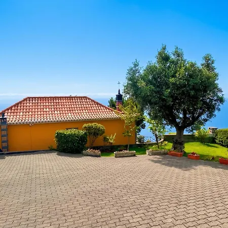 Sea-view House In With Garden And Terrace * Faja da Ovelha