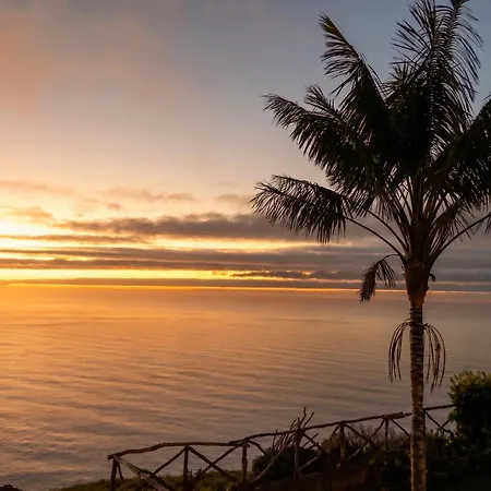 Holiday home Sea-view House In With Garden And Terrace Faja da Ovelha