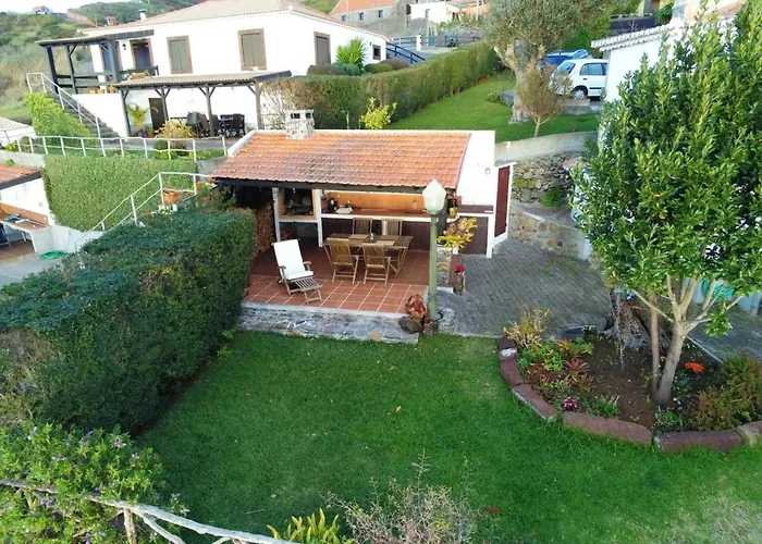 Sea-view House In With Garden And Terrace Hébergement de vacances