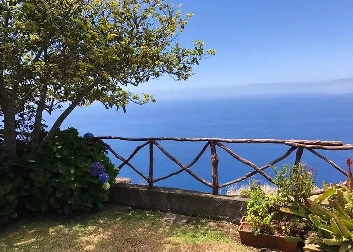 Sea-view House In With Garden And Terrace *