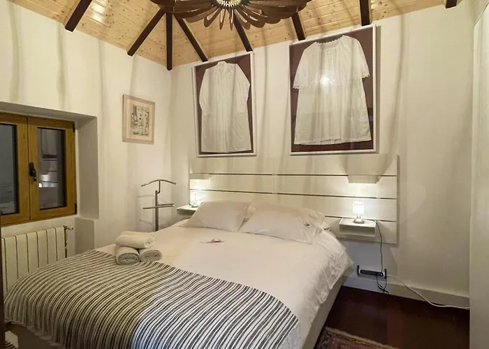 Sea-view House In With Garden And Terrace