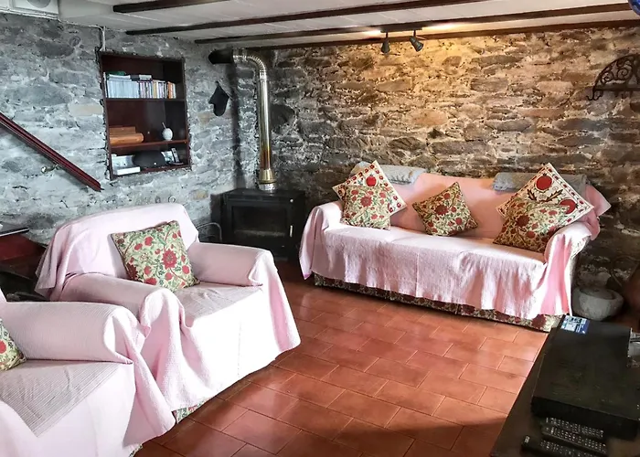 Sea-view House In With Garden And Terrace